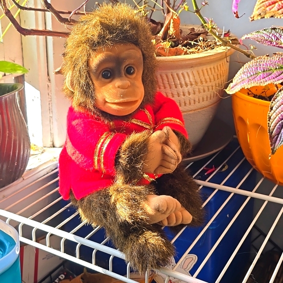 Vintage 90s Hosung Coco Chimp Monkey Hand Puppet Plush Red Band Shirt Squeaky - Picture 2 of 6